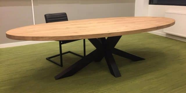 Ovale eiken tafel Obra Matrix