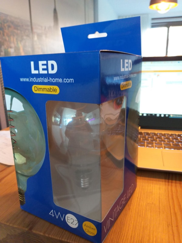 Duża ściemnialna żarówka LED