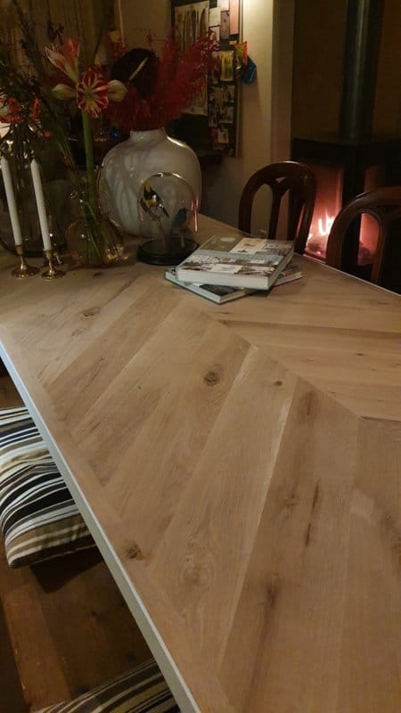 Visgraat eiken tafel Osla met U-onderstel 12x1 of 12x4