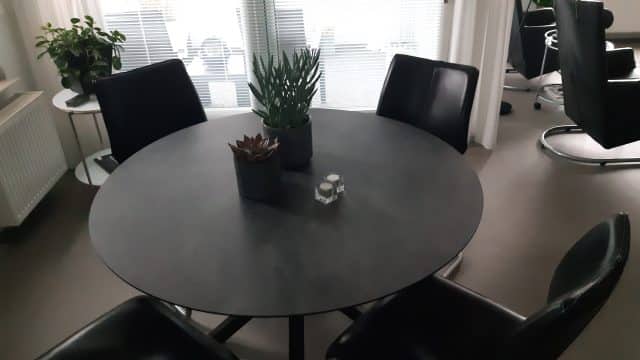 Ronde Hpl Tafel Sumo Incl Onderstel Naar Keuze