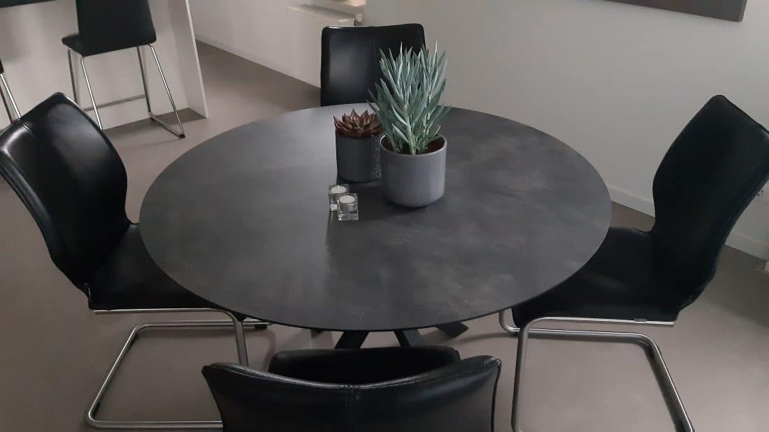 HPL table round anthracite