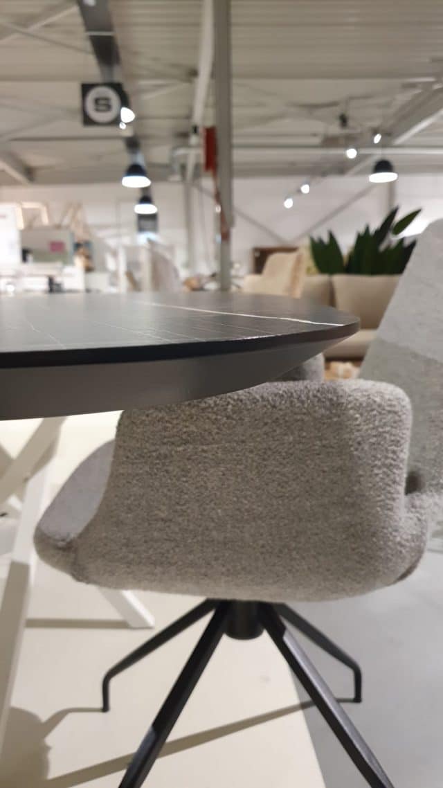 Danish Hpl Dining Table Sumo