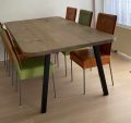 Kulin eiken tafel 220 x 110 x 4 met rechte rand en afgeronde hoeken 10cm radius kleur old smoked met A onderstel 5x5cm zwarte coating