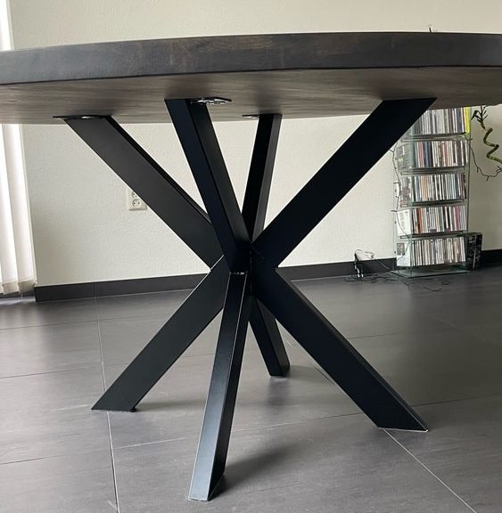 Rowy round oak table 150 x 4cm with color Lava Light with matrix base 8x4cm with black coating