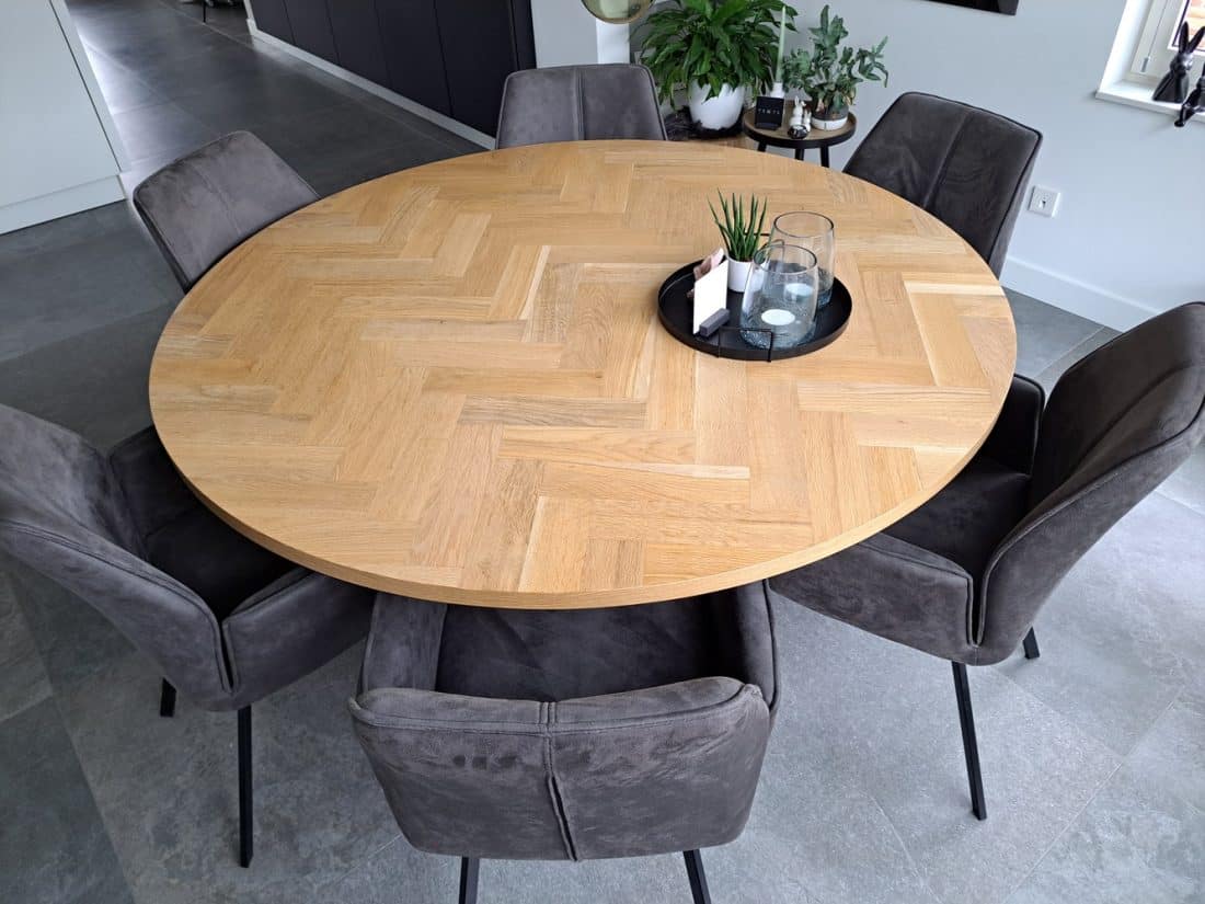 Lawica round herringbone oak table 160 x 3.5 cm with Sol base with black coating