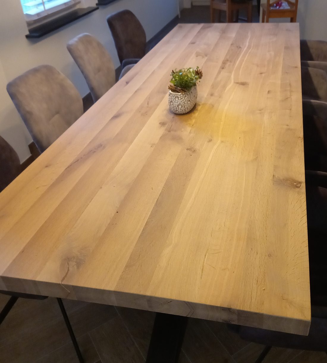 Rewa oak table 280 x 100 x 6cm with matrix base 12 x 12cm with black coating