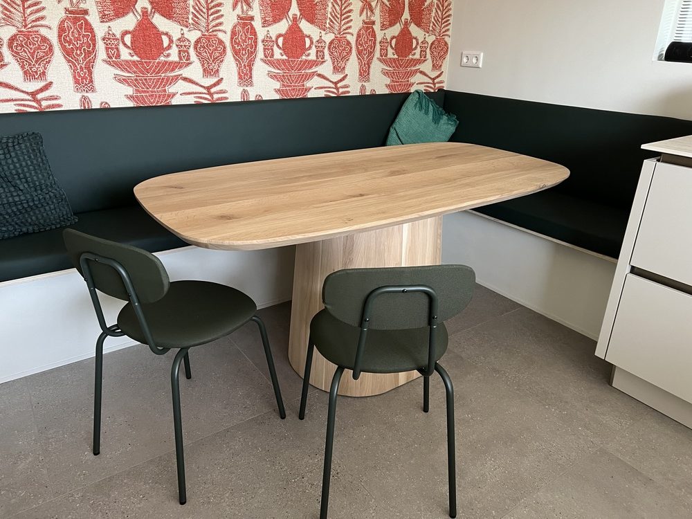 Torun Deens ovale eiken tafel 160x80x4 met verjonde rand 1x45 met eiken cone onderstel