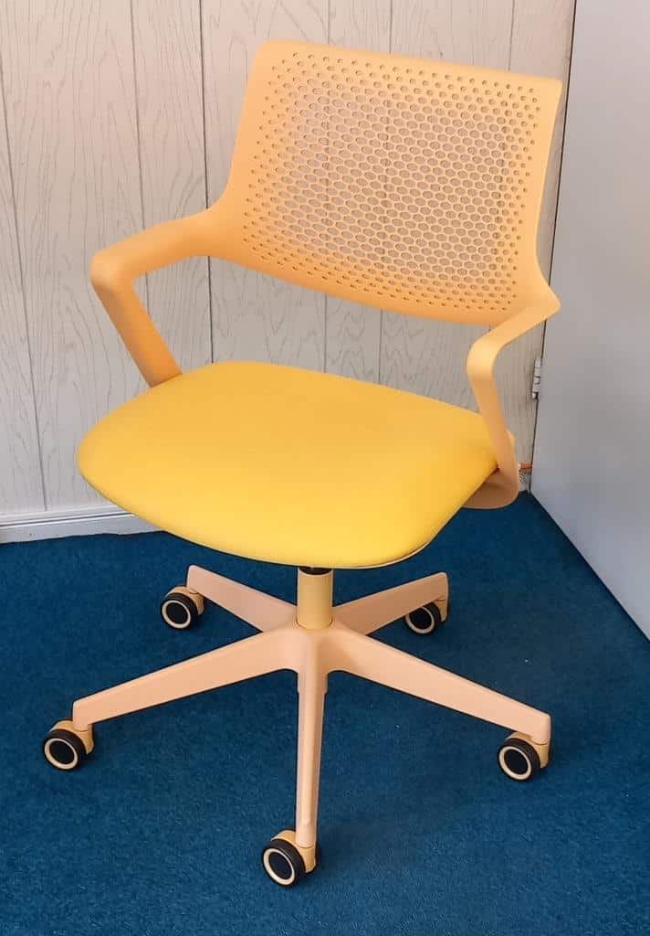 Projectchair Ps V14 Geel B Keus Projectchair Ps V14 Geel B Keus