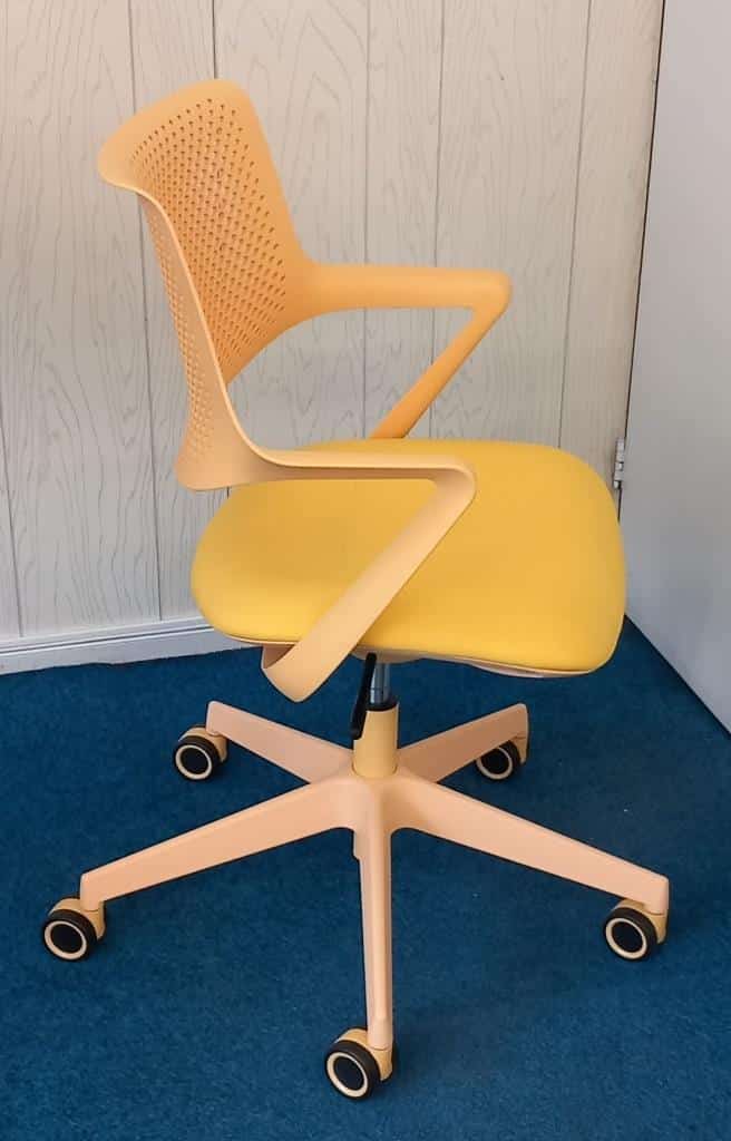 Projectchair Ps V14 Geel B Keus Projectchair Ps V14 Geel B Keus