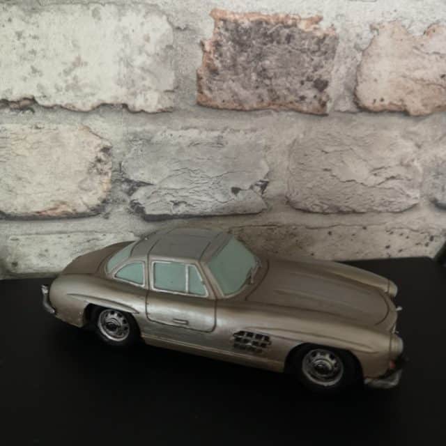 Mercedes 300 Wing Art 281
