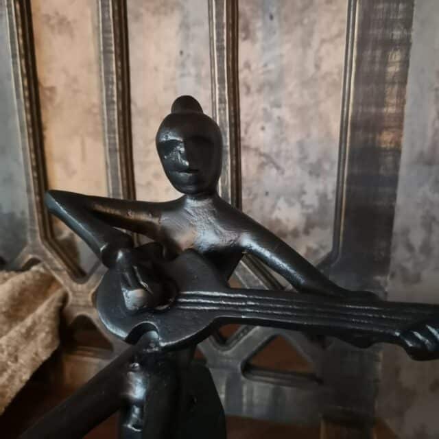 Beeld Vrouw Met Gitaar Art 1114