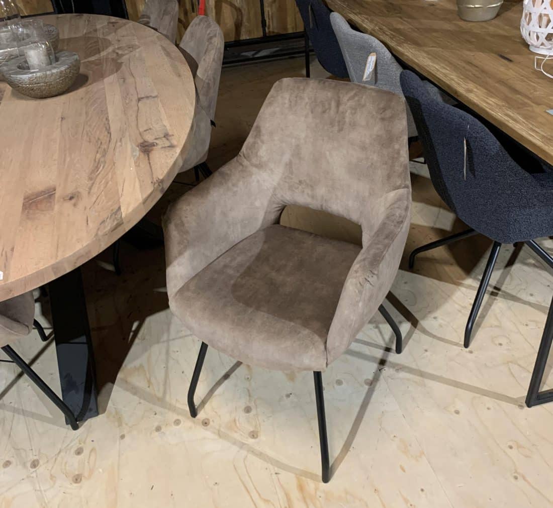 SHOWMODEL UrbanSofa eetkamerstoelen met arm Evi
