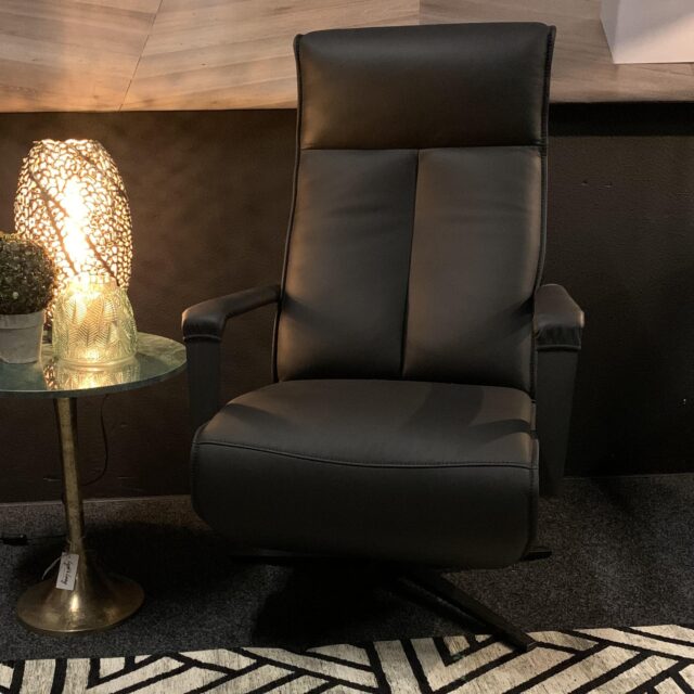 SHOWMODEL Meubelcity relaxfauteuil Soest zwart