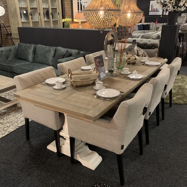 SHOWMODEL set van 6 UrbanSofa eetkamerstoelen Brody met arm