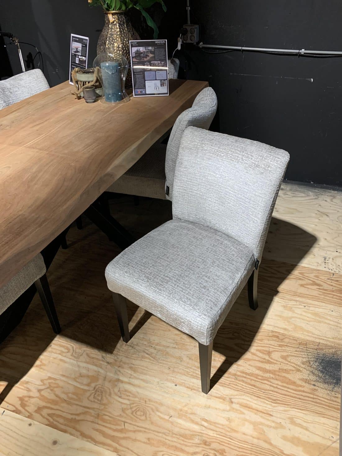 SHOWMODEL set van 6 UrbanSofa eetkamerstoelen Lucien