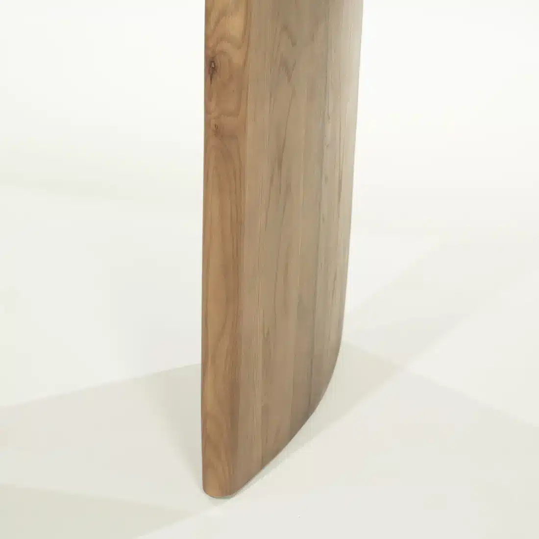 Onderstel detailfoto Eleonora eettafel Dex eiken bruin