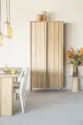 sfeerfoto Eleonora opbergkast Jake 102x47x210 cm eiken naturel