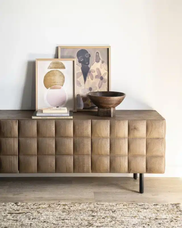 sfeerfoto Eleonora tv meubel Felix 210x50x140 cm mangohout
