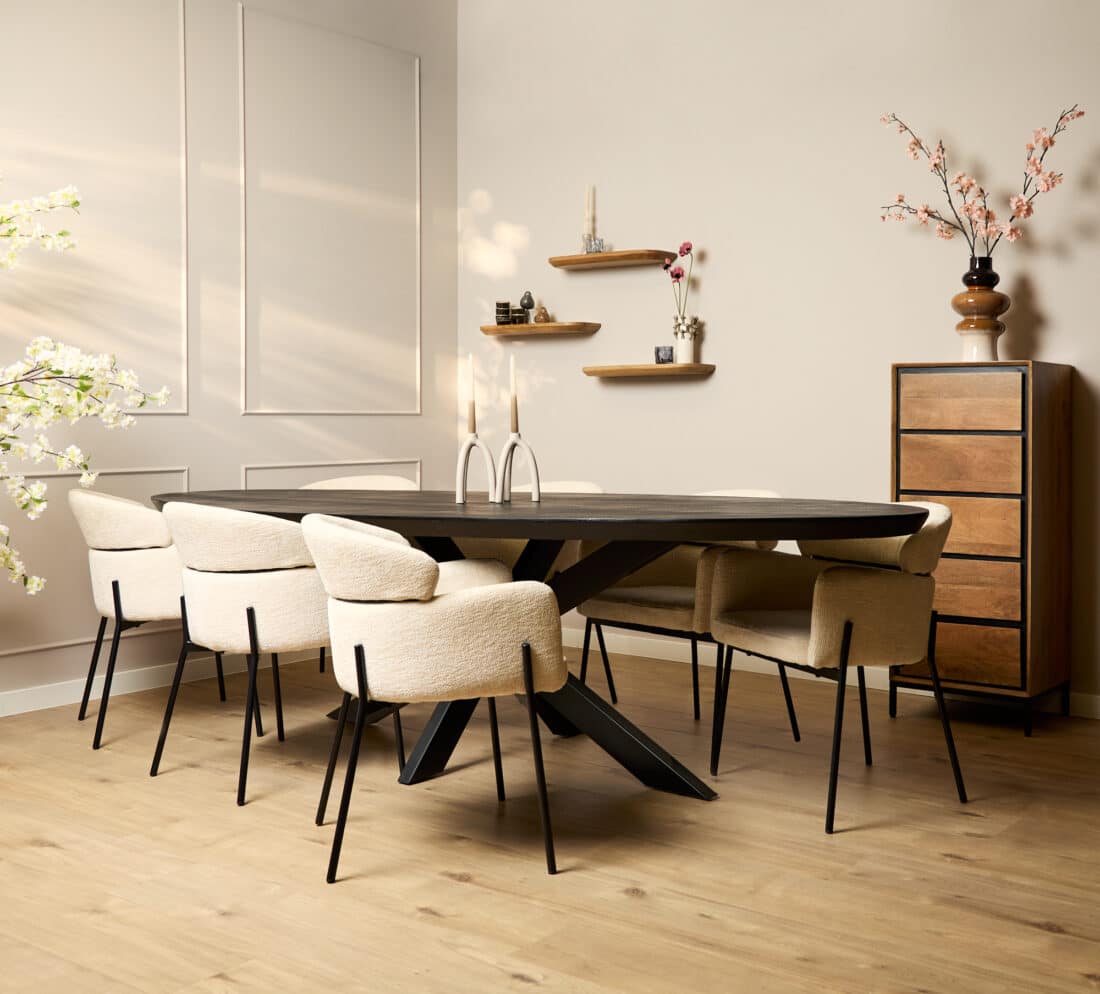 Starfurn Eettafel Brandy Black 240 Cm Ovaal