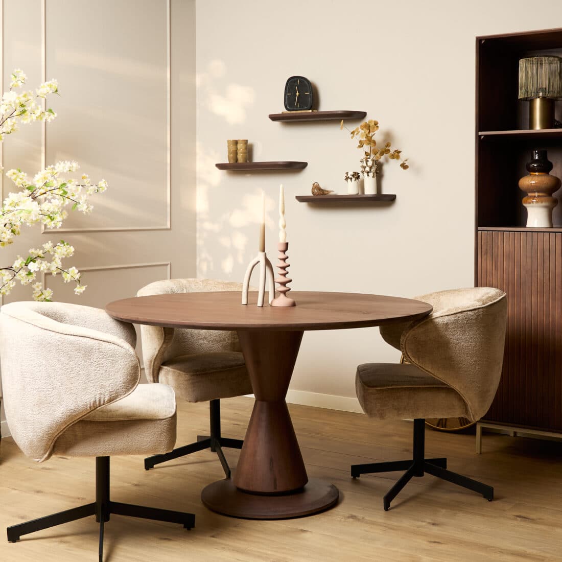 Starfurn Eettafel Lima Walnut 130 Cm Rond