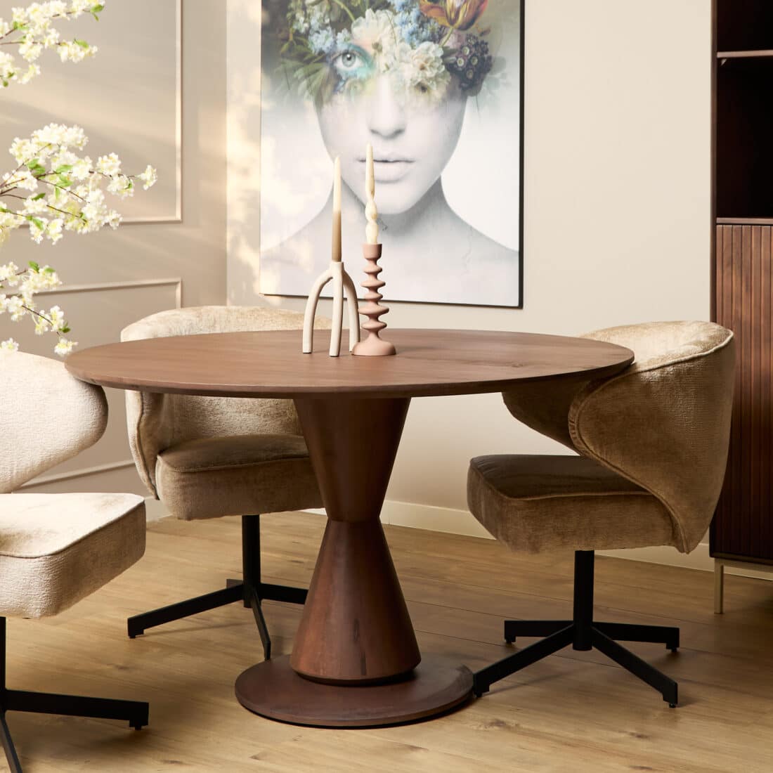 Starfurn Eettafel Lima Walnut 130 Cm Rond