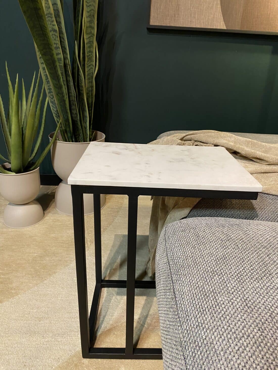 Starfurn Slider Nova White Marble