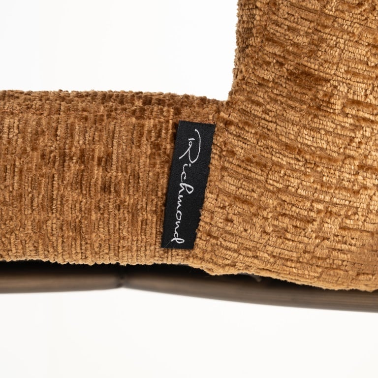 detailfoto Richmond Interiors barstoel Odarby cognac