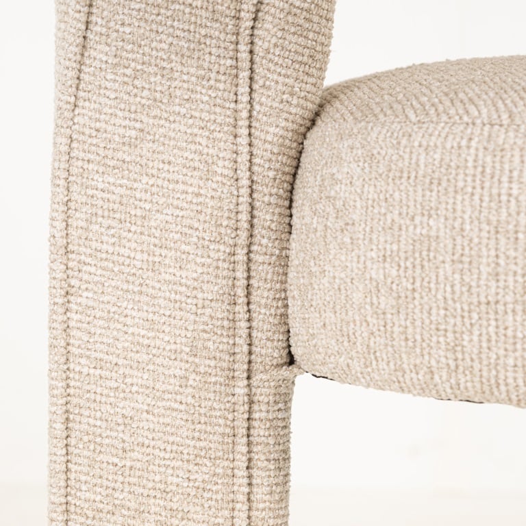 detailfoto Richmond Interiors eetkamerstoel Belle met arm biscotti