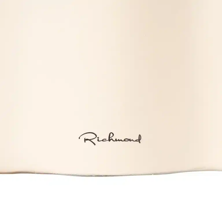 detailfoto Richmond Interiors indoor outdoor eettafel Urban Bloom 140 cm rond sandstone
