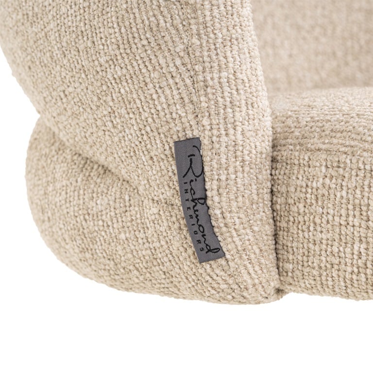 detailfoto Richmond interiors eetkamerstoel Zendaya draaibaar met arm biscotti