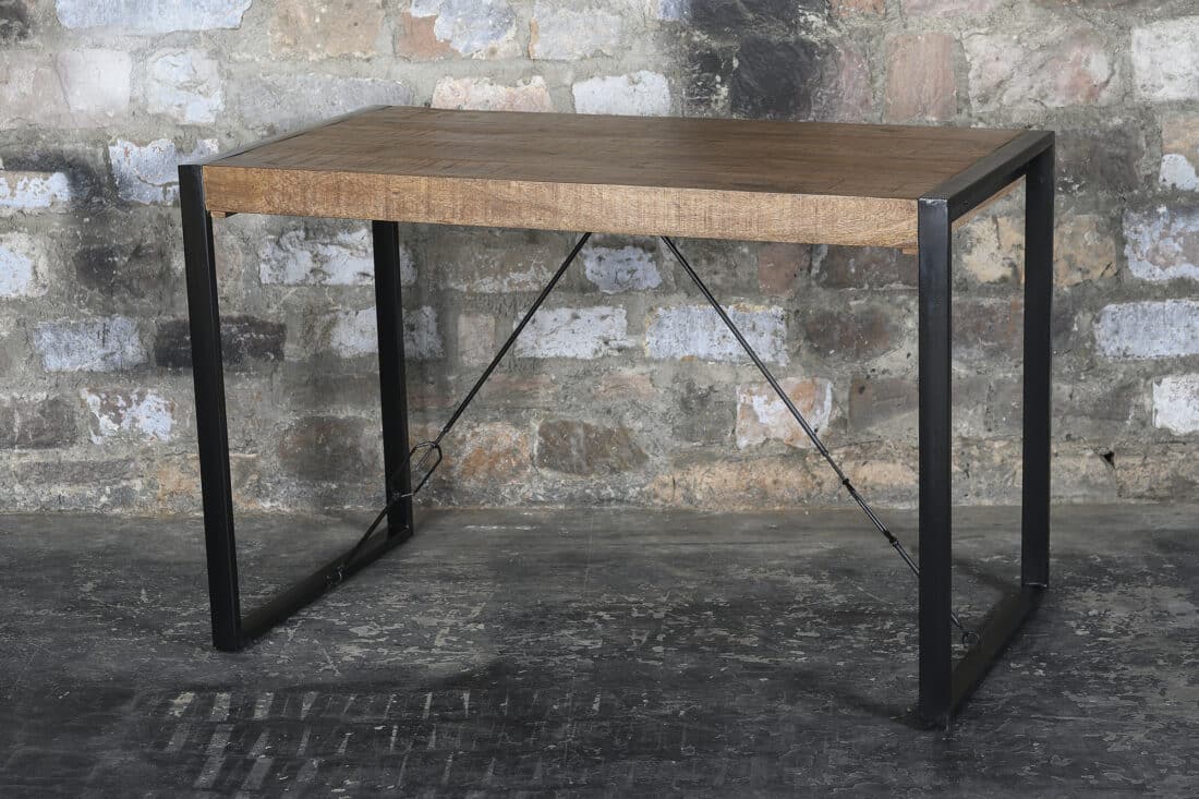 Livingfurn Bartafels Nairobi Bar Table 140cm
