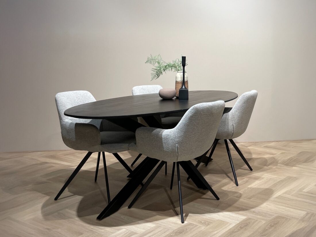 Livingfurn Eetkamertafels Oslo Oval Black 160 Cm