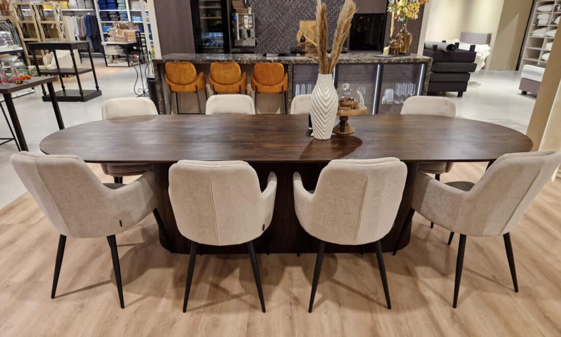 Livingfurn Eetkamertafels Salvator Walnut 300cm