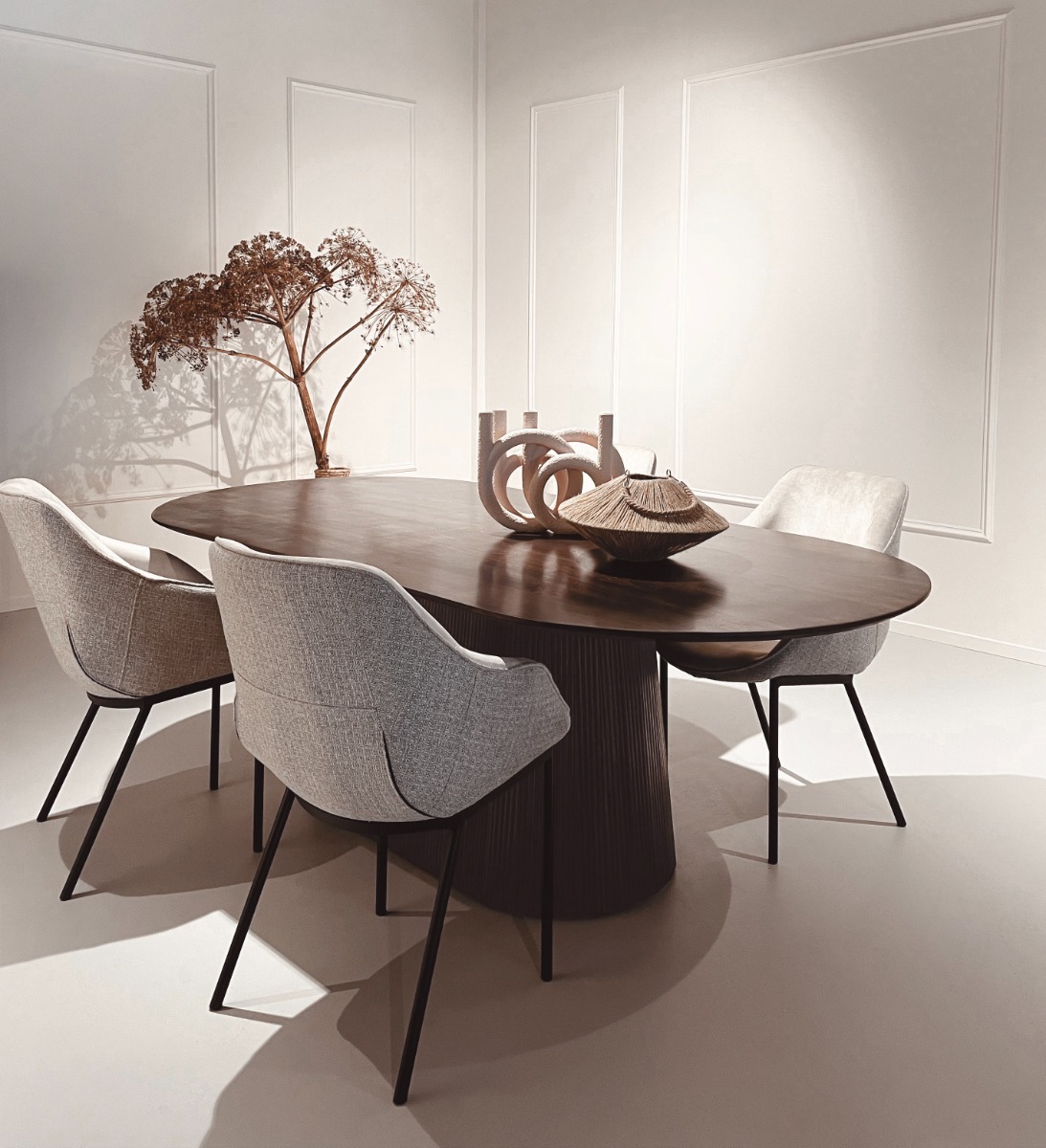 Livingfurn Eetkamertafels Salvator Walnut 200cm