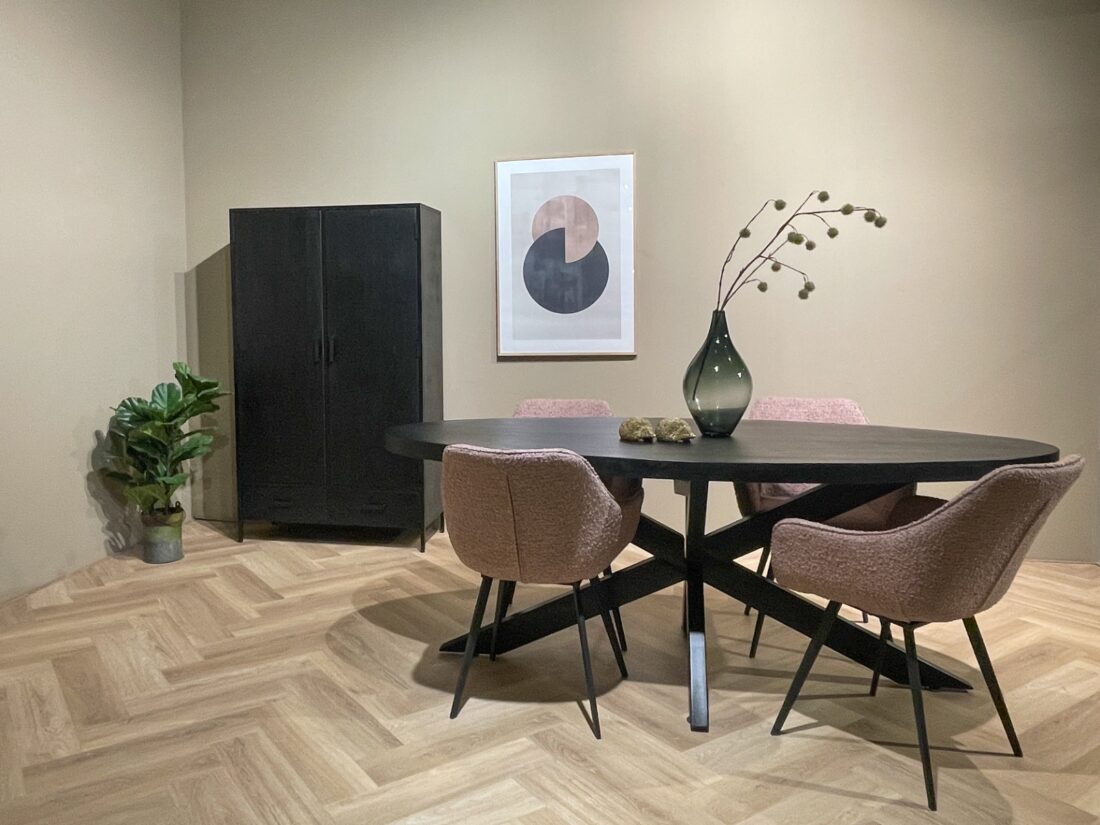 Livingfurn Eetkamertafels Kala Oval Spider 160cm