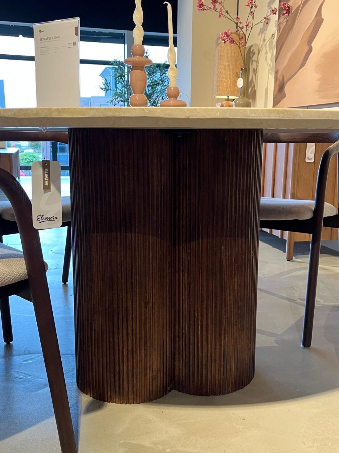 Eleonora eettafel Xanni 130 cm rond marmer Eleonora eettafel Xanni 130 cm rond marmer