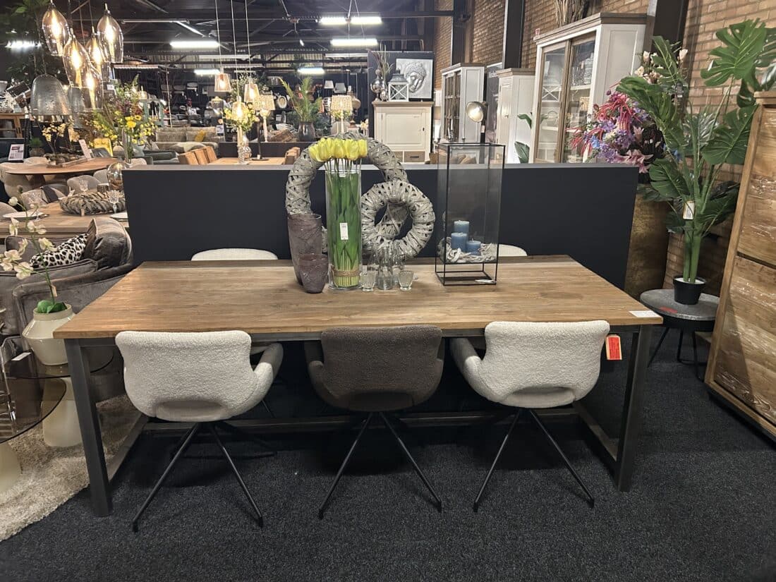 SHOWMODEL Tower Living set van 6 stuks eetkamerstoelen Campo 2 kleuren SHOWMODEL Tower Living set van 6 stuks eetkamerstoelen Campo 2 kleuren