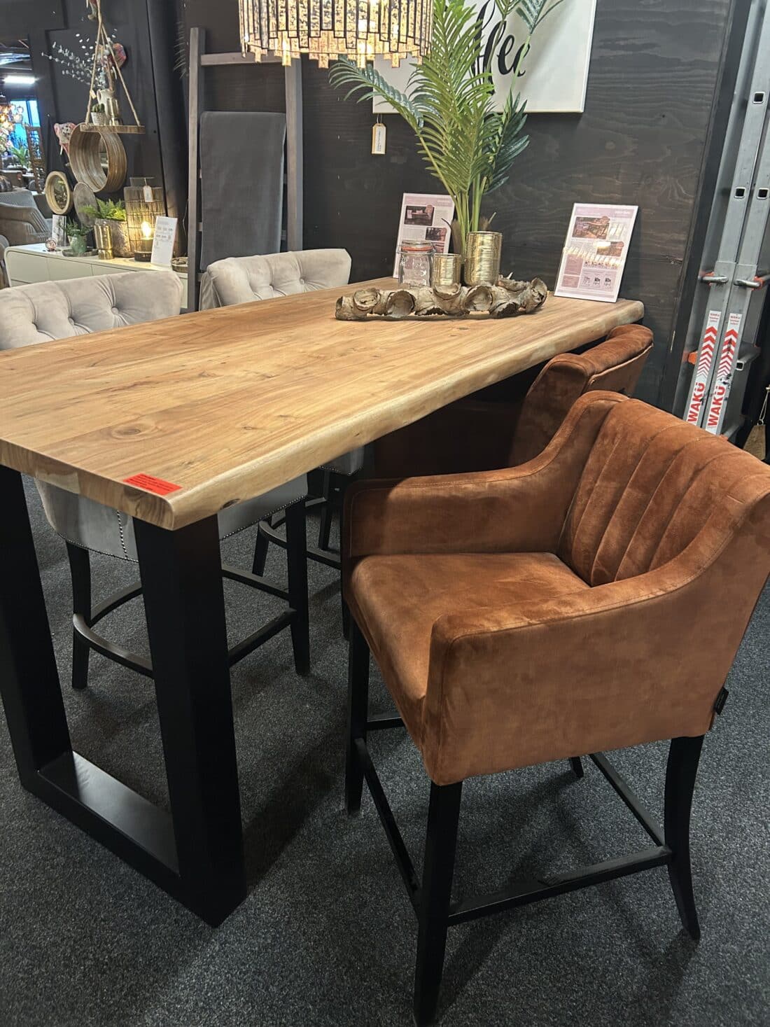 SHOWMODEL UrbanSofa barstoelen hoog set van 2 Raven