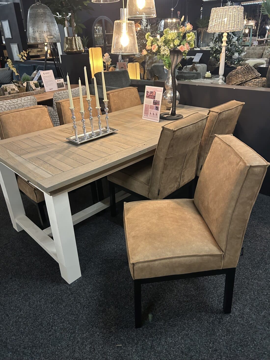 SHOWMODEL UrbanSofa eetkamerstoelen set van 6 Olav