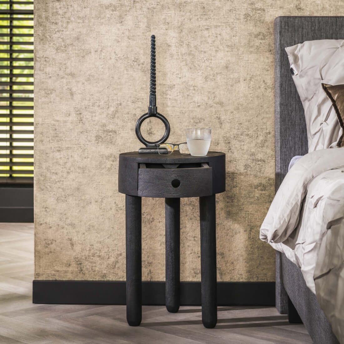 SHOWMODEL Nachtkastje Full Wood 1 lade acacia