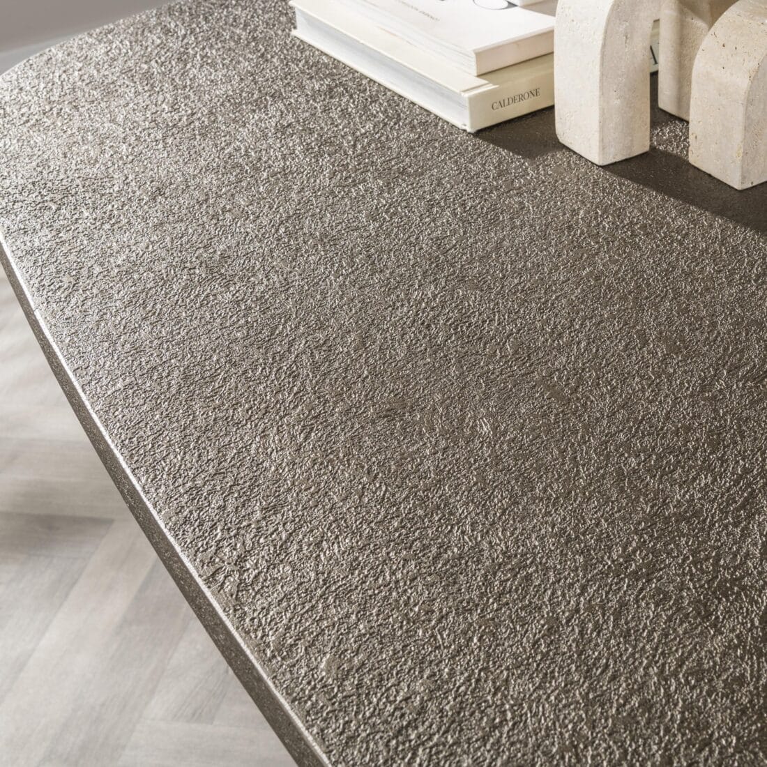 Zijlstra Eettafel Bronvik Deens Ovaal 180cm Brons Liquid Metal