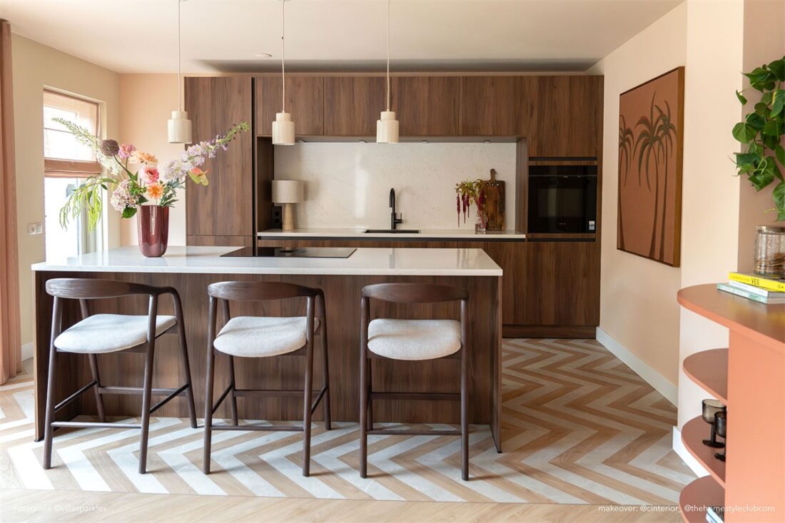 Eleonora barstoel Rayven donkerbruin