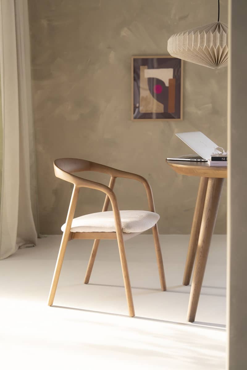 Eleonora eetkamerstoel Rayven met arm lichtbruin