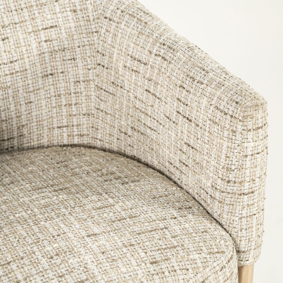 Eleonora Eetkamerstoel Micha Met Arm Beige Eleonora Eetkamerstoel Micha Met Arm Beige