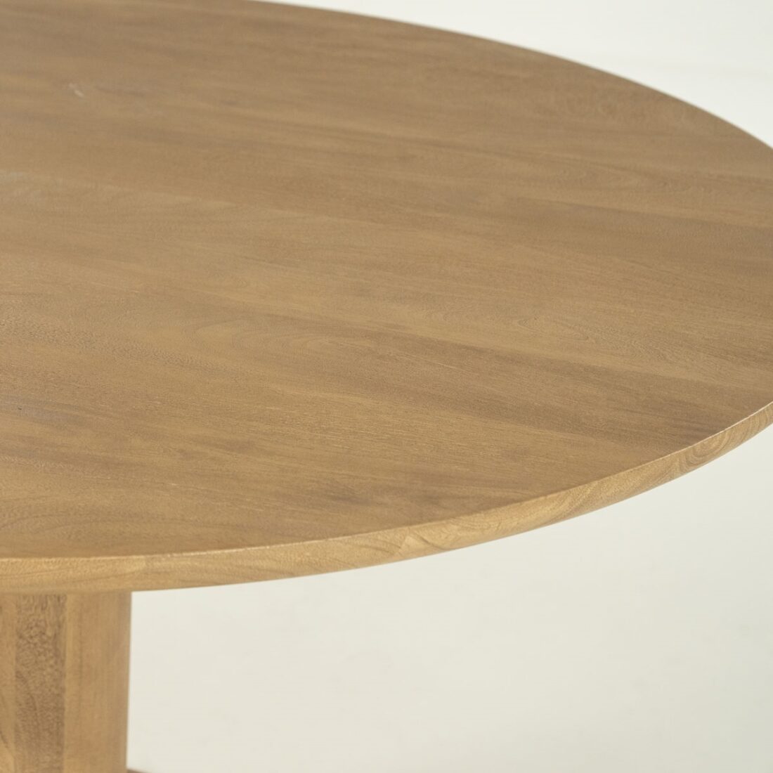 detailfoto Eleonora eettafel Coco 130 cm rond mangohout naturel detailfoto Eleonora eettafel Coco 130 cm rond mangohout naturel