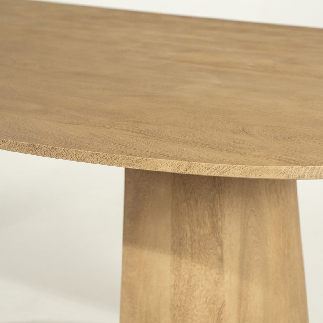 detailfoto Eleonora eettafel Lune 300x105x77 cm mangohout naturel detailfoto Eleonora eettafel Lune 300x105x77 cm mangohout naturel