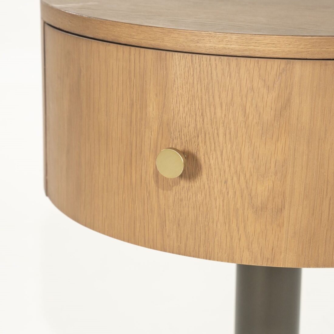 detailfoto Eleonora nachtkastje Sky 50x50x60 cm lichtbruin eiken detailfoto Eleonora nachtkastje Sky 50x50x60 cm lichtbruin eiken