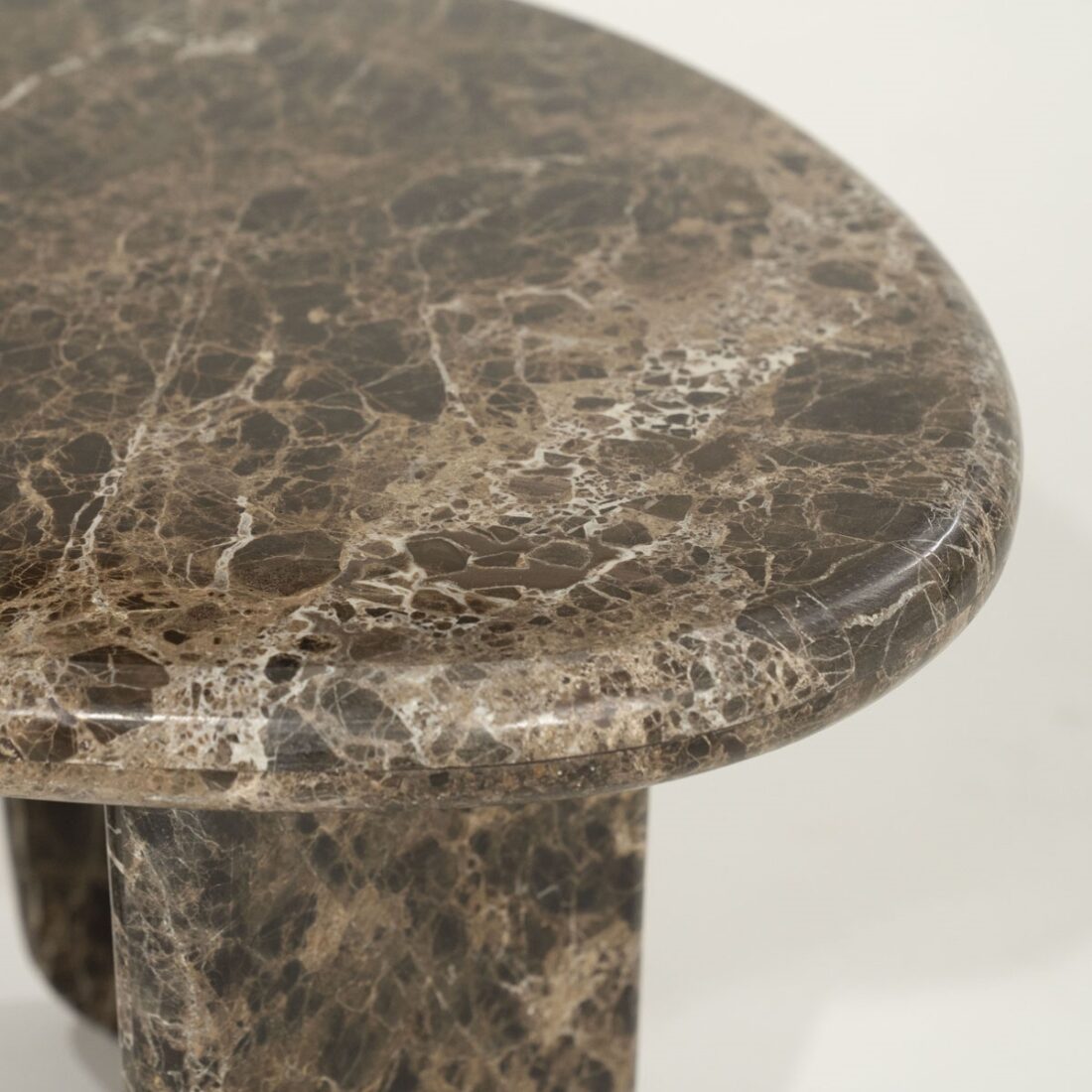 detailfoto Eleonora salontafel Devin 65,5x56,5x39 cm marmer detailfoto Eleonora salontafel Devin 65,5x56,5x39 cm marmer