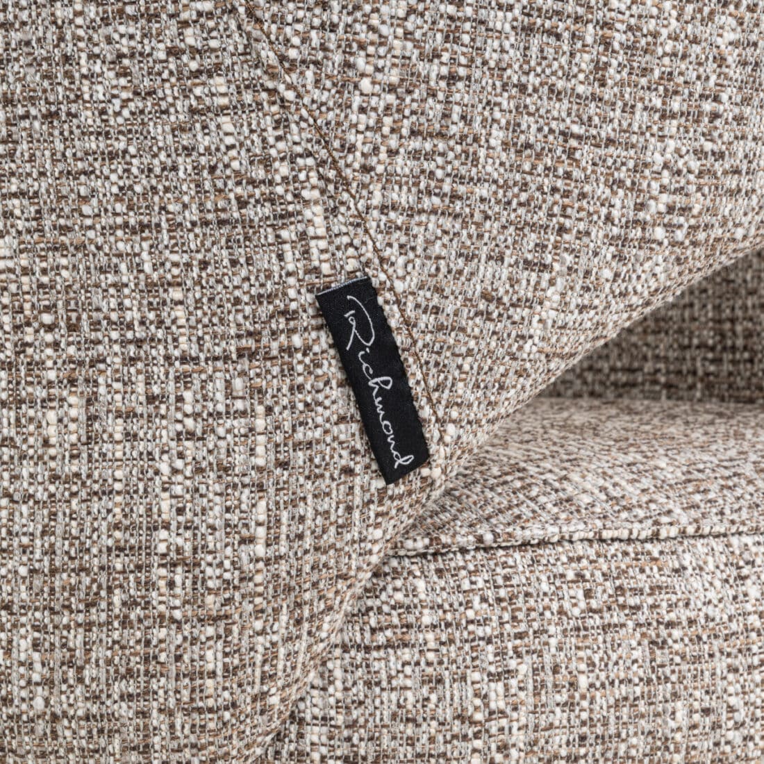 detailfoto Richmond interiors eetkamerstoel Ginerva draaibaar met arm earth tweed