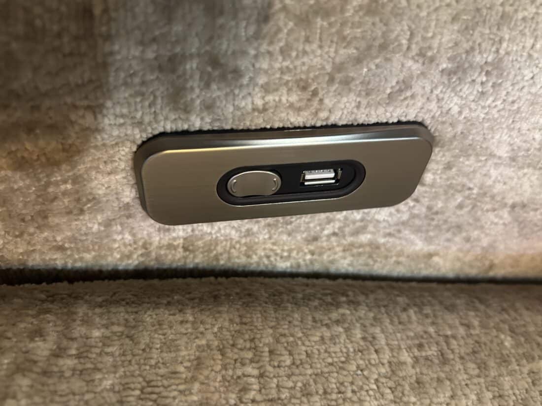 SHOWMODEL UrbanSofa loungebank Dylan met recliner